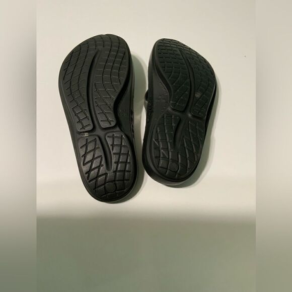 OOFOS OOlala Women's size 7 - Picture 6 of 6